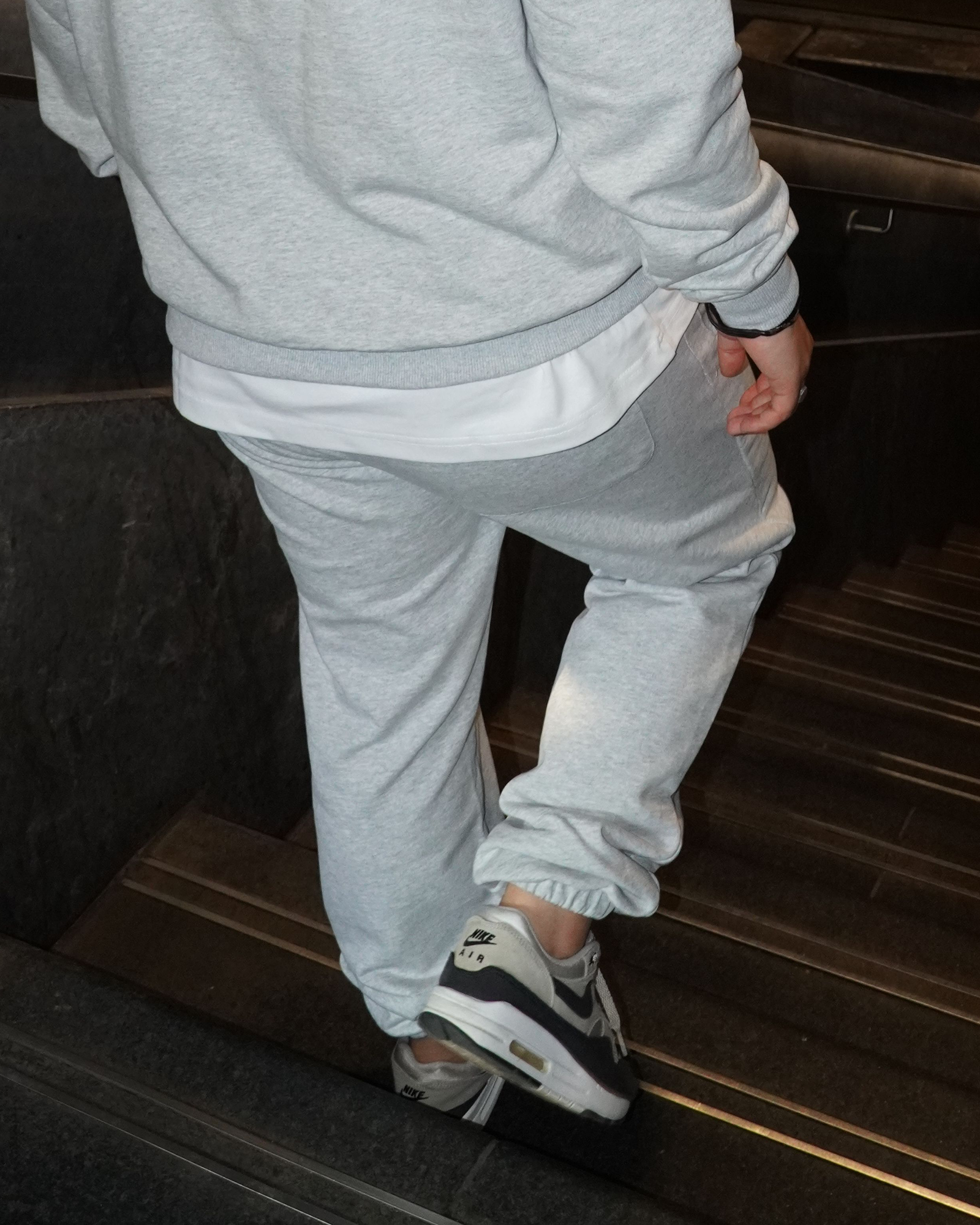 FLOES LOGO JOGGERS